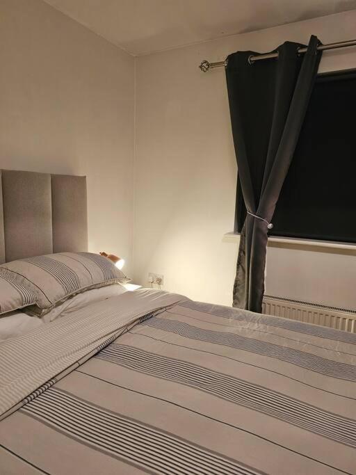 The Park View, 2 Bedroom House เคิร์กคาลดี ภายนอก รูปภาพ